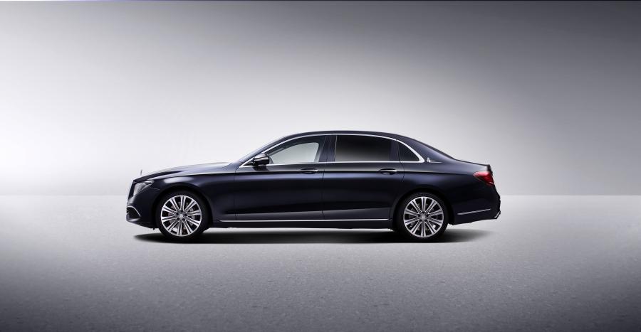  Mercedes-Benz E320 L 4Matic Exclusive Line 2016 года  (фото 3 из 9)